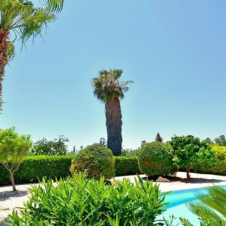 Ambrosia Villa *